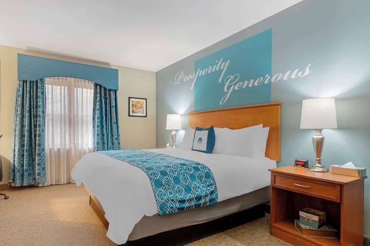 Room 34 of 82