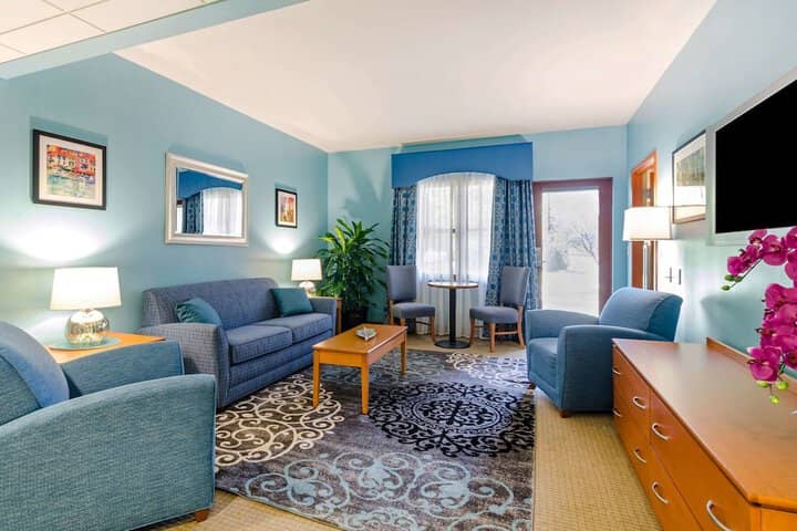 Room 41 of 82